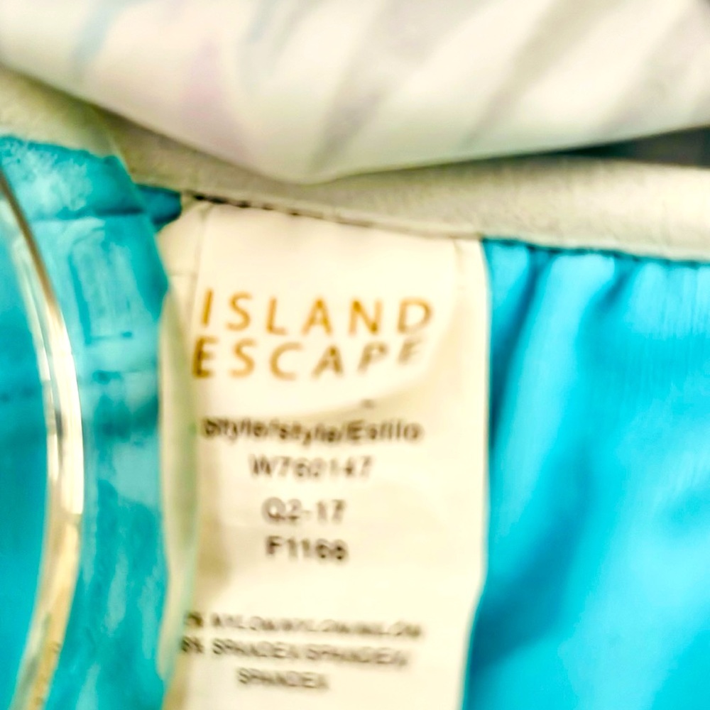 Island Escape~ Vibrant Tankini - Picture 8 of 14